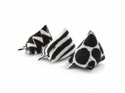 CanadianCat Katzenminze-Spielzeug Mini-Pyramiden, 3er Set, Schwarz-weiss